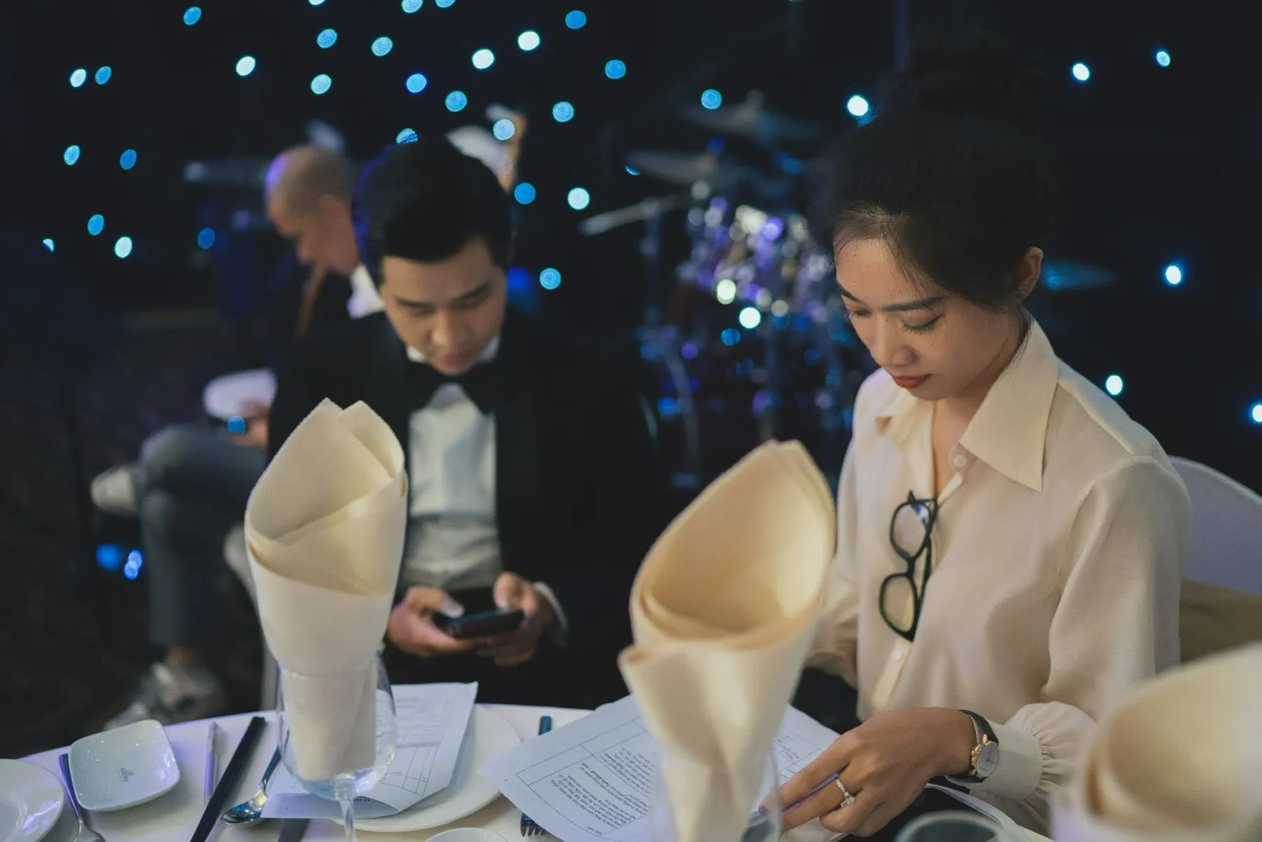 Bạch Quyên ghi chú vào kịch bản trước chương trình